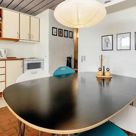 Seaside Serenity In Taysinge-by Traum Appartement